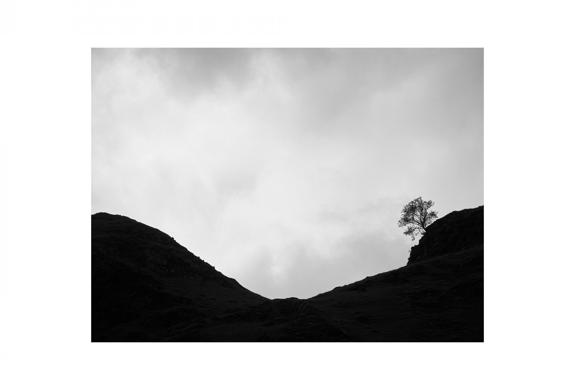 Afbeelding: Landscape England,© Dominique Van Huffel, foto kunst zwart wit, landschapsfotografie.