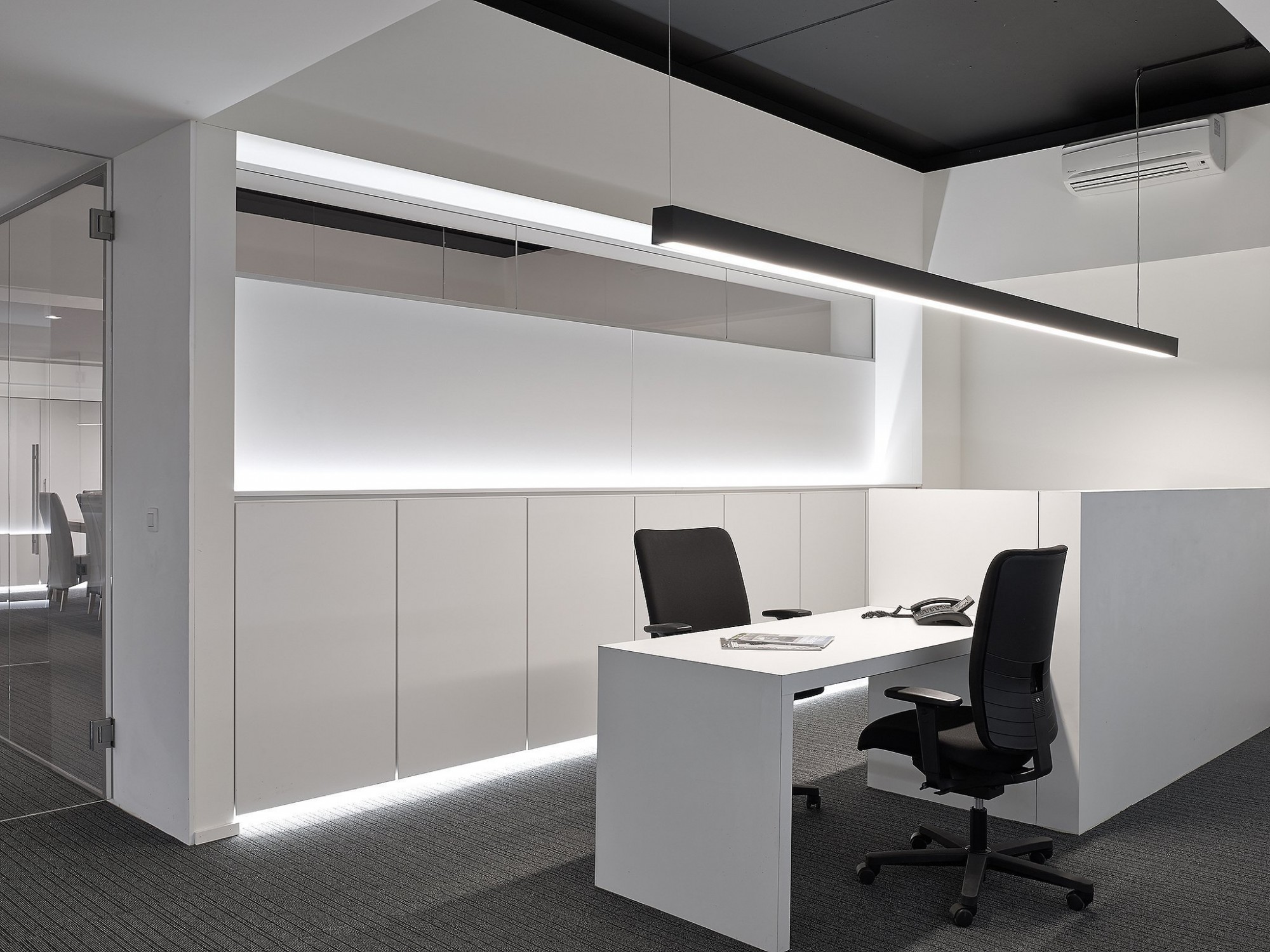 Afbeelding: Interieur fotografie kantoorruimte te Hasselt , voor © Sarchis architecten.