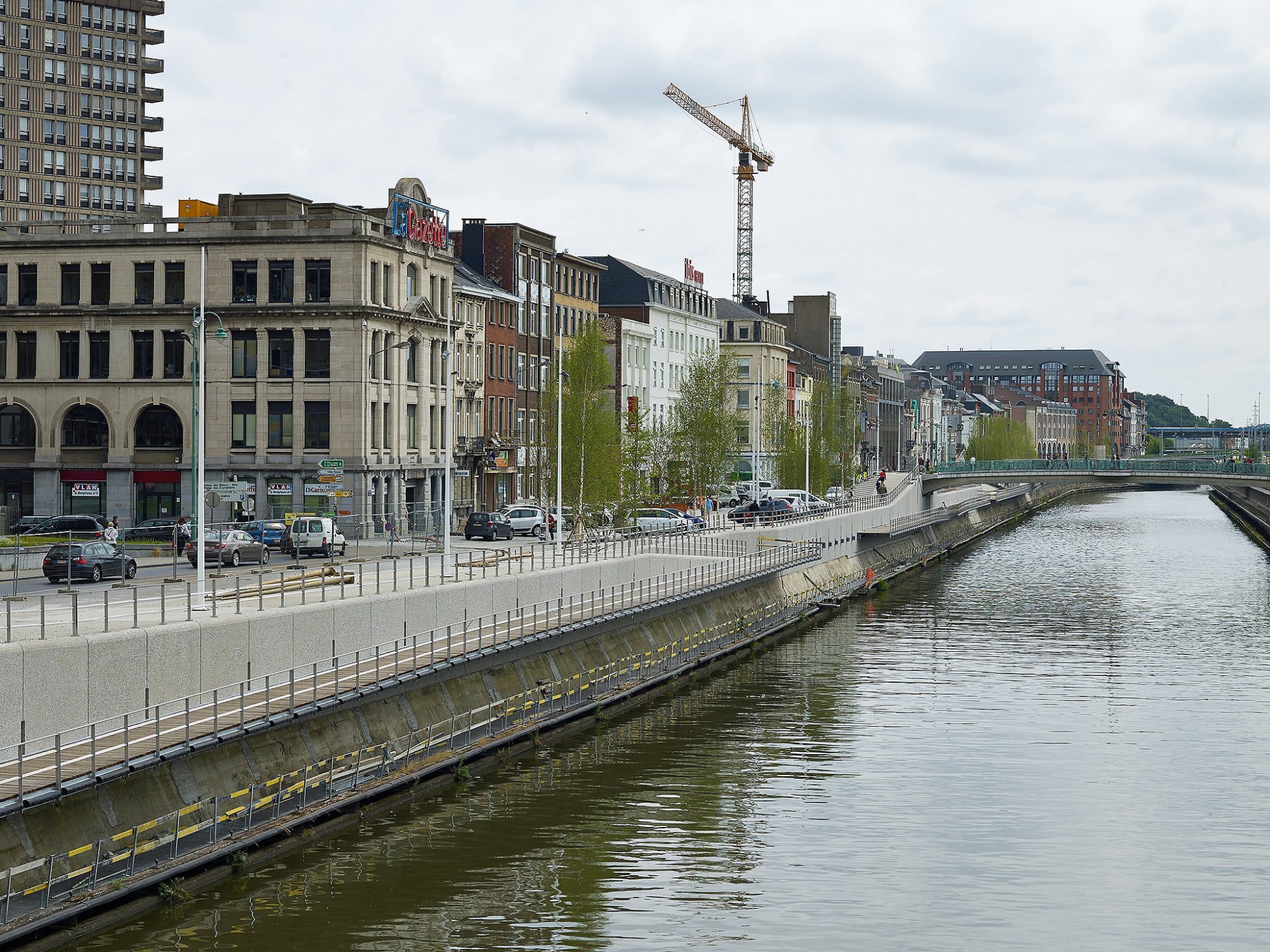 Fotografie infrastructuur werken, gebruik van bestratingsmaterialen en archibeton voor Ebema, quai de Flandres te Charleroi. Afbeelding: Fotografie infrastructuur werken, gebruik van bestratingsmaterialen en archibeton voor Ebema, quai de Flandres te Charleroi.